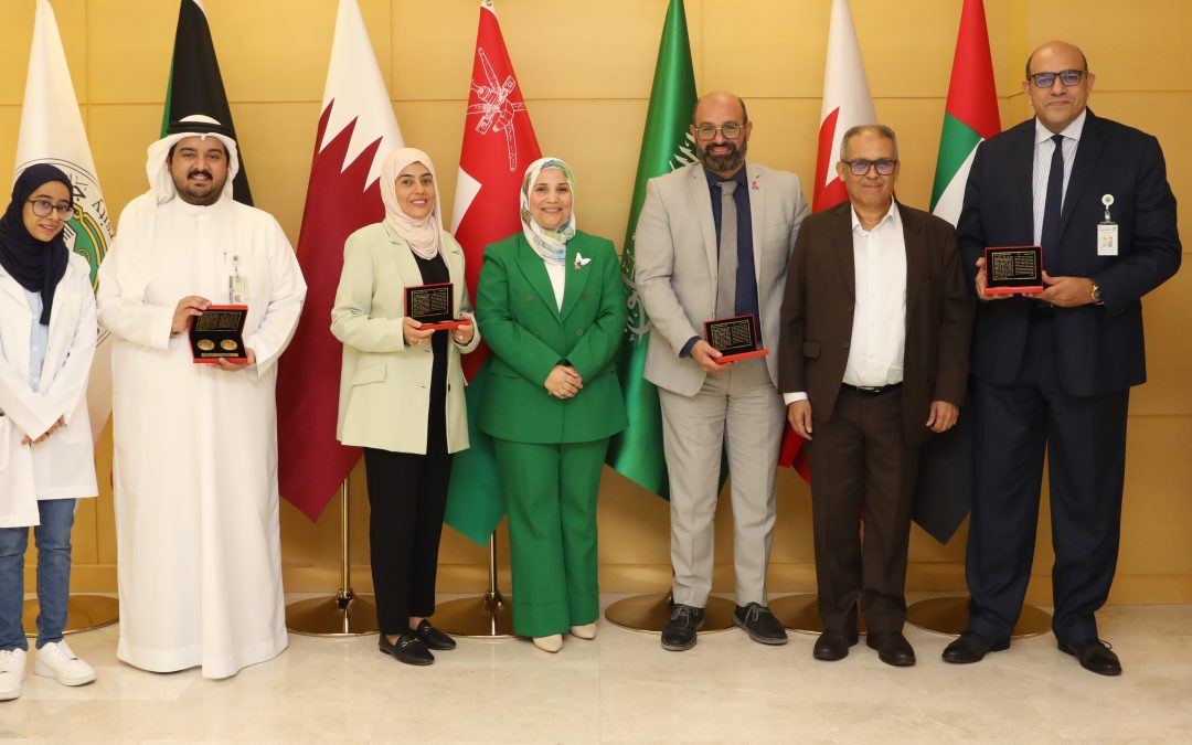 جامعة الخليج العربي ومنظمة الصحة العالمية تحتفلان باليوم العالمي للصحة النفسية  تحت شعار “تعزيز الصحة النفسية في بيئة العمل”