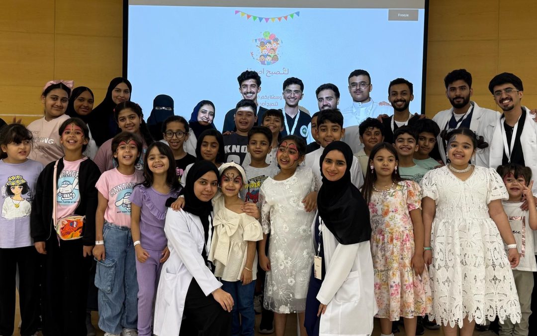 AGU Student Council Visits Children at Salmaniya Medical Complex and Al Sanabel Orphans Care Society Through the “Let’s Become Friends” Initiative
