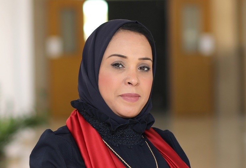 ضمن مبادرات كرسي الشيخ عيسى بن سلمان آل خليفة في إدارة التقنية جامعة الخليج العربي تقدم منحتين دراسيتين وتعيّن باحثَ ما بعد الدكتوراه