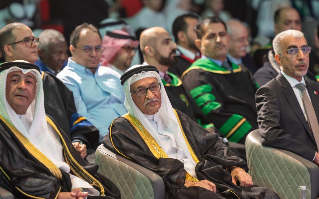 الأمين العام لمجلس التعاون: الجامعة نموذج رائد للتكامل الأكاديمي الخليجي رئيس جامعة الخليج العربي يرفع أسمى عبارات الشكر والتقدير إلى سمو ولي العهد لرعايته الكريمة لحفل التخرج