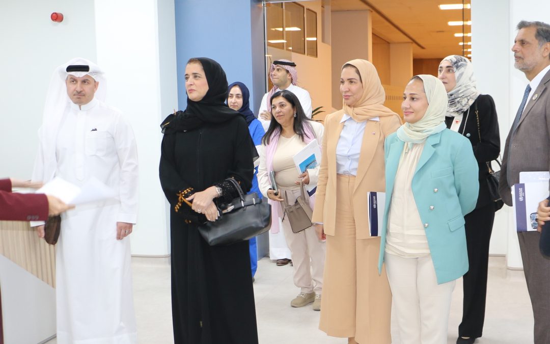 المديرة الإقليمية لمنظمة الصحة العالمية لإقليم شرق المتوسط الدكتوره حنان بلخي تُشيد بتطور تجربة التدريب الطبي في مركز المهارات والمحاكاة السريرية