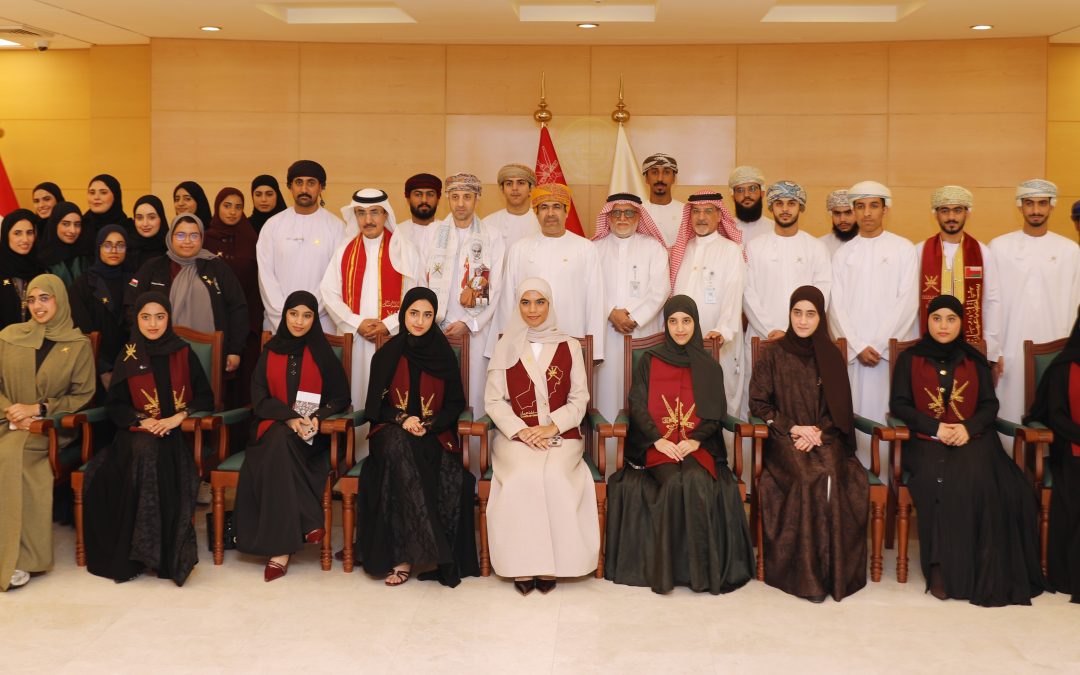 جامعة الخليج العربي تحتفي باليوم الوطني العُماني بحضور السفير فيصل بن حارب البوسعيدي
