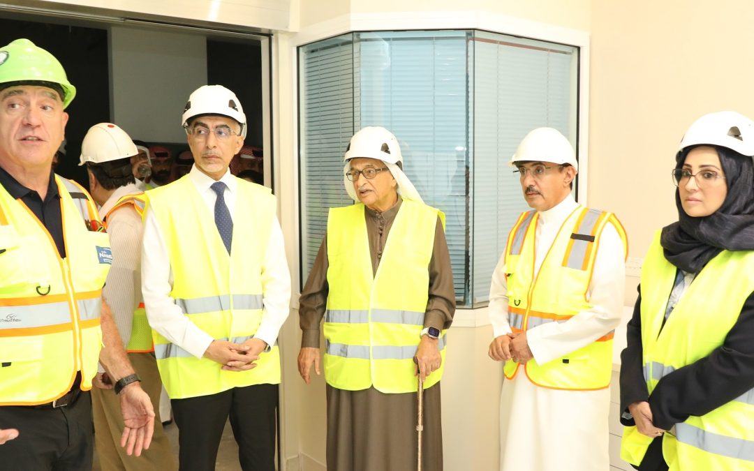 رئيس المجلس الأعلى للصحة وعدد من الوزراء وكبار المسؤولين يطلعون على تطورات مشروع مدينة الملك عبد الله بن عبد العزيز الطبية