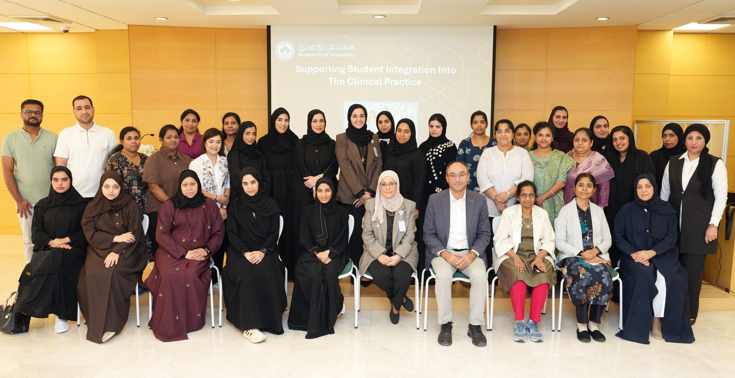 قسم التمريض بجامعة الخليج العربي ينظم ورشة لتطوير كفاءة المشرفين السريريين وتعزيز جودة تدريب الطلبة